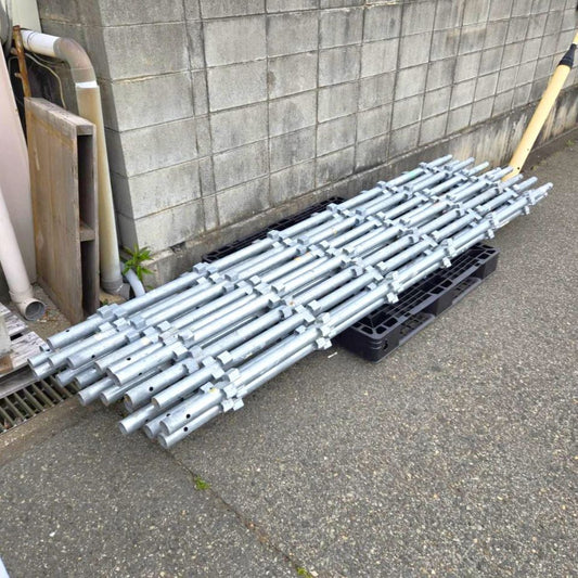 サビや変形の少ない中古足場支柱(検品済)