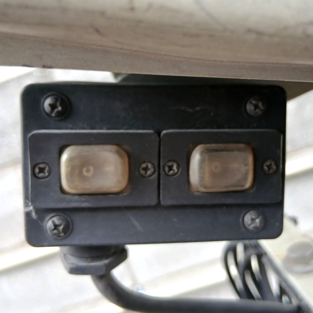 中古 ハロゲンライト 投光器 HST-1000D 日動工業