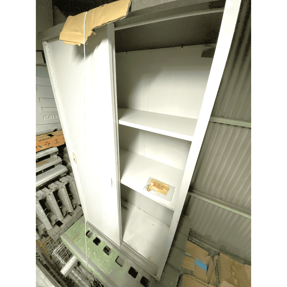 中古 スチール物置 鍵付き 1610×880×450mm – ぼんてん屋|足場や足場材 中古 スチール物置 鍵付き 1610×880×450mm – ぼんてん屋|足場や足場材